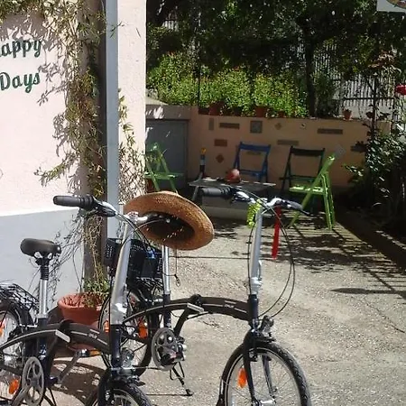 Happy Days Alojamento de Acomodação e Pequeno-almoço Giove