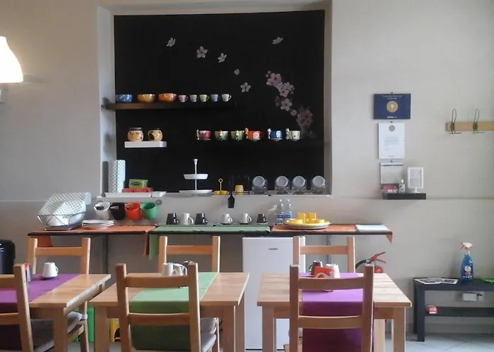 فندق مبيت وإفطار Happy Days 4*