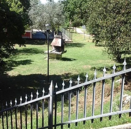 Frühstückspension Happy Days Giove