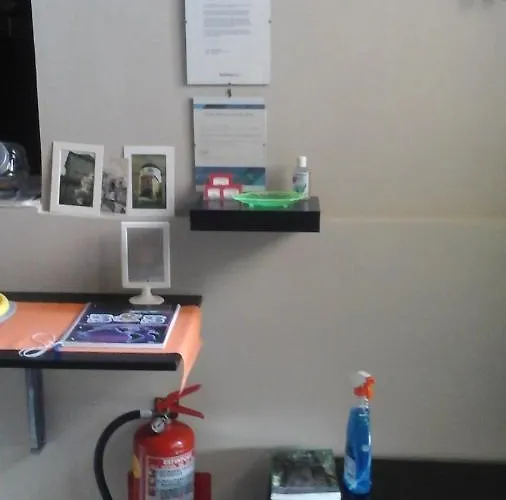 Alojamento de Acomodação e Pequeno-almoço Happy Days Giove