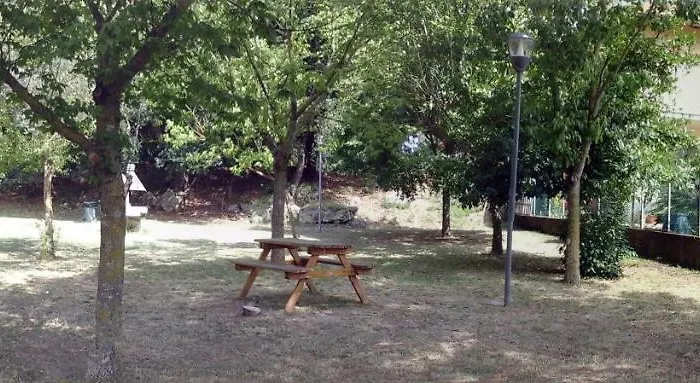 Alojamento de Acomodação e Pequeno-almoço Happy Days 4*