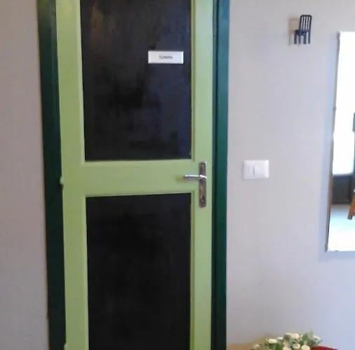 فندق مبيت وإفطار Happy Days